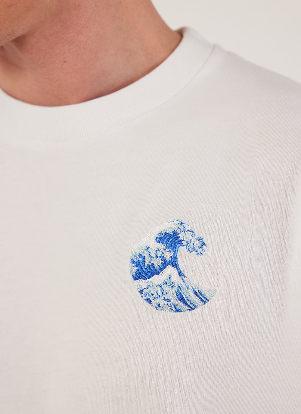 Percival Wave Embroidered White T-shirt