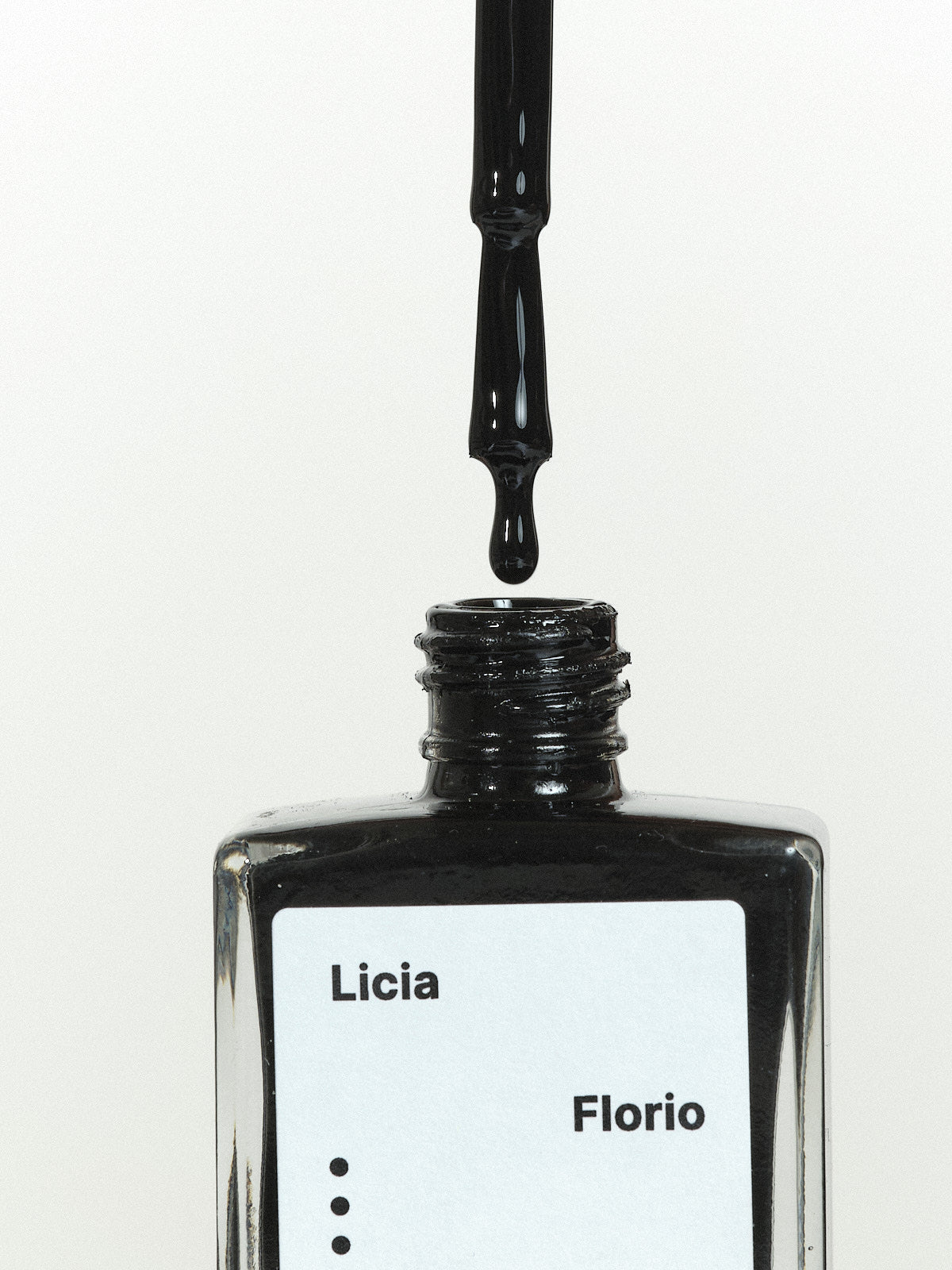 Licia Florio Hot Magic Nail Polish
