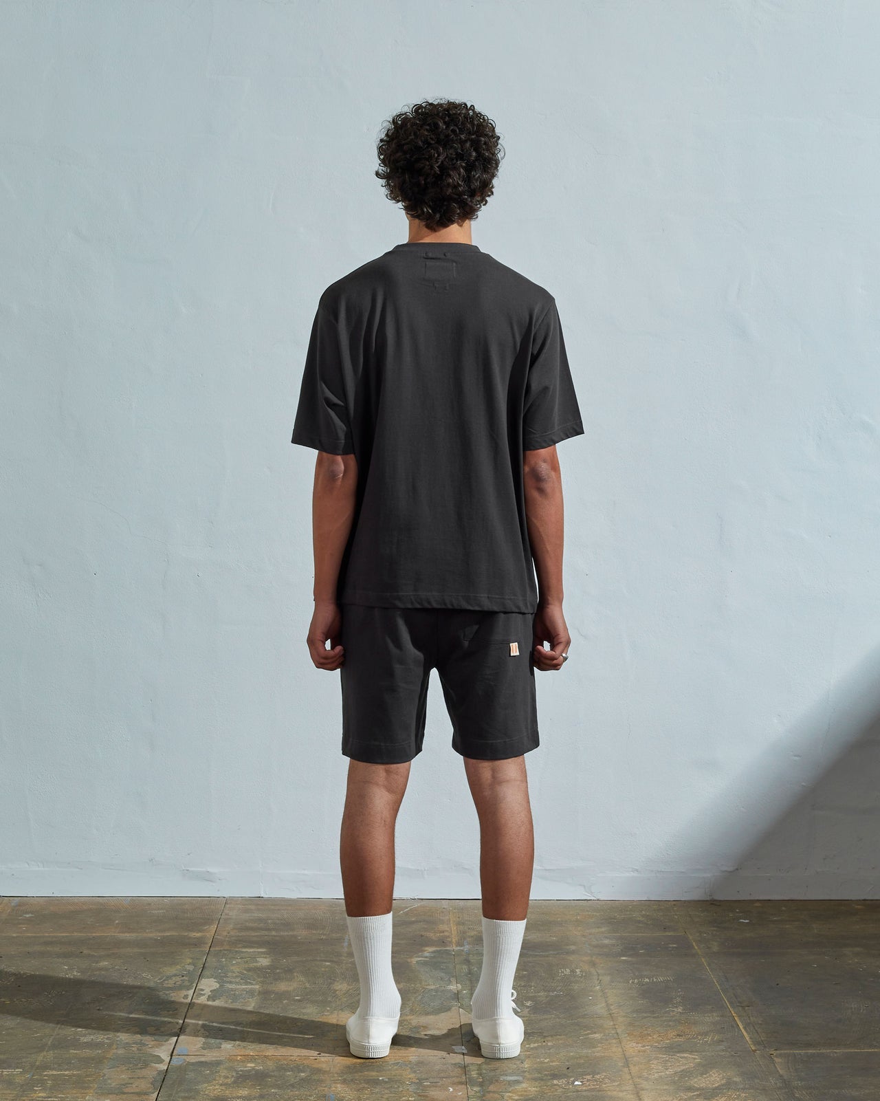 Uskees #7008 Faded Black Oversized T-shirt