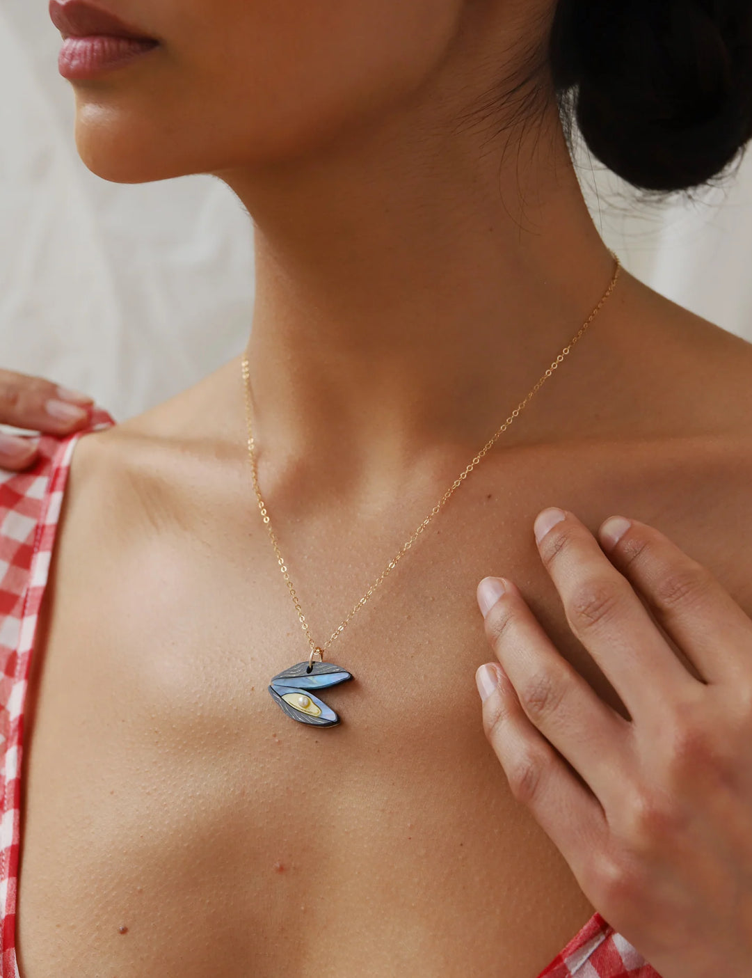Wolf & Moon Mussel & Pearl Necklace