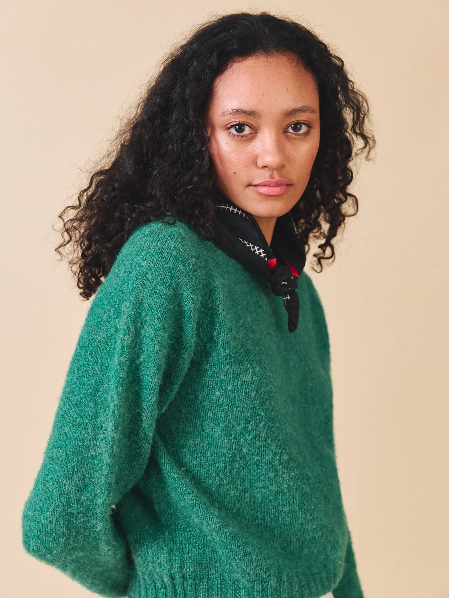 Sideline Ella Black With Stitch Neckerchief
