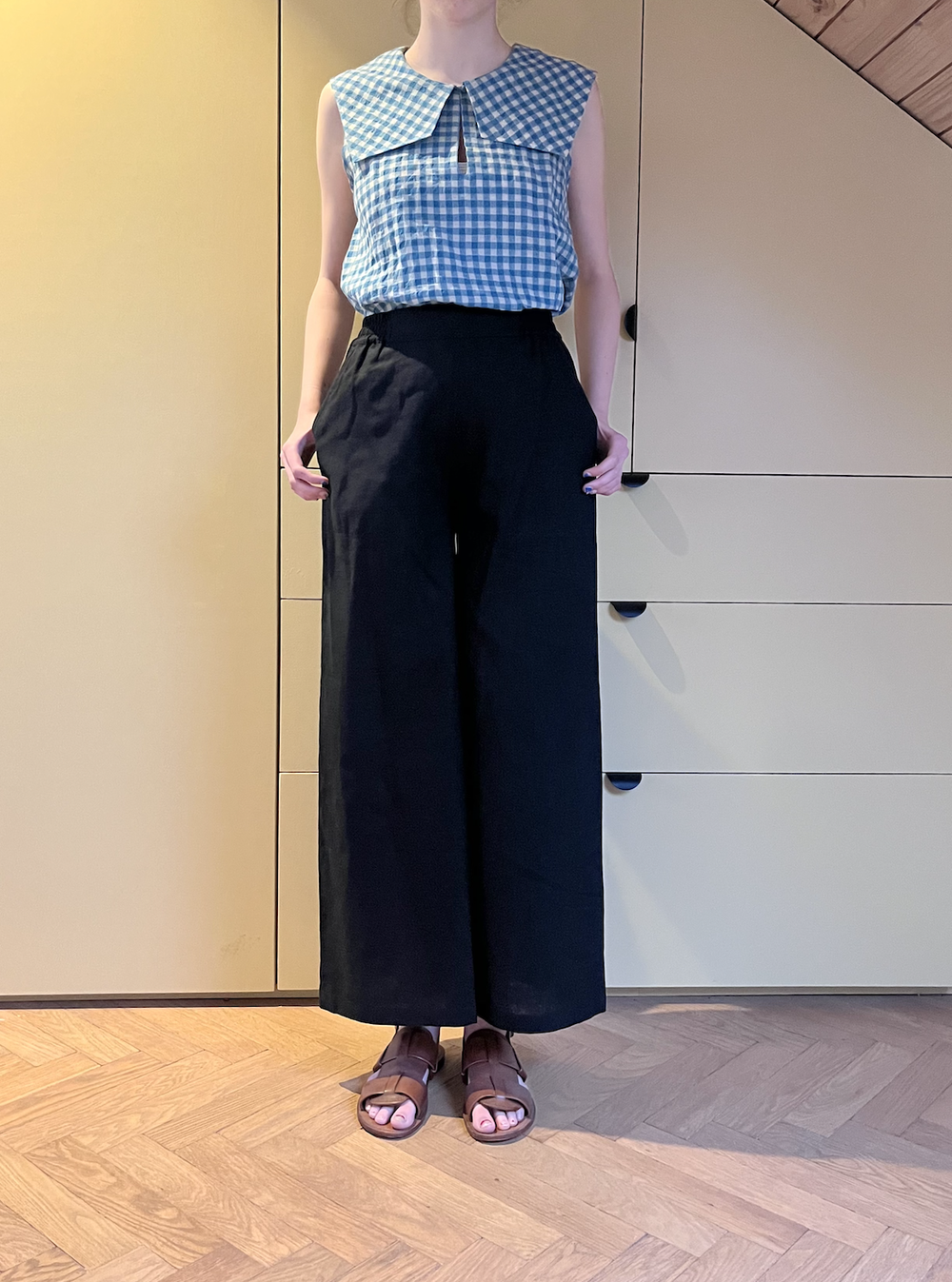 Sideline Amber Black Trousers