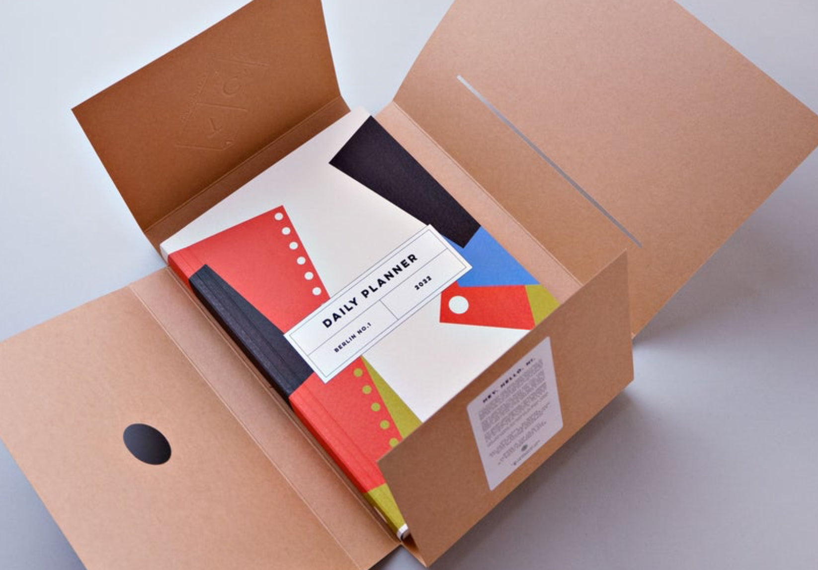 The Completist Berlin Daily Planner 2022