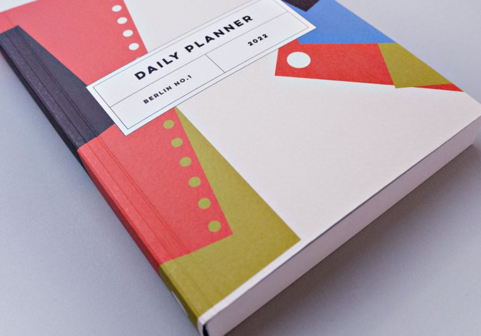 The Completist Berlin Daily Planner 2022