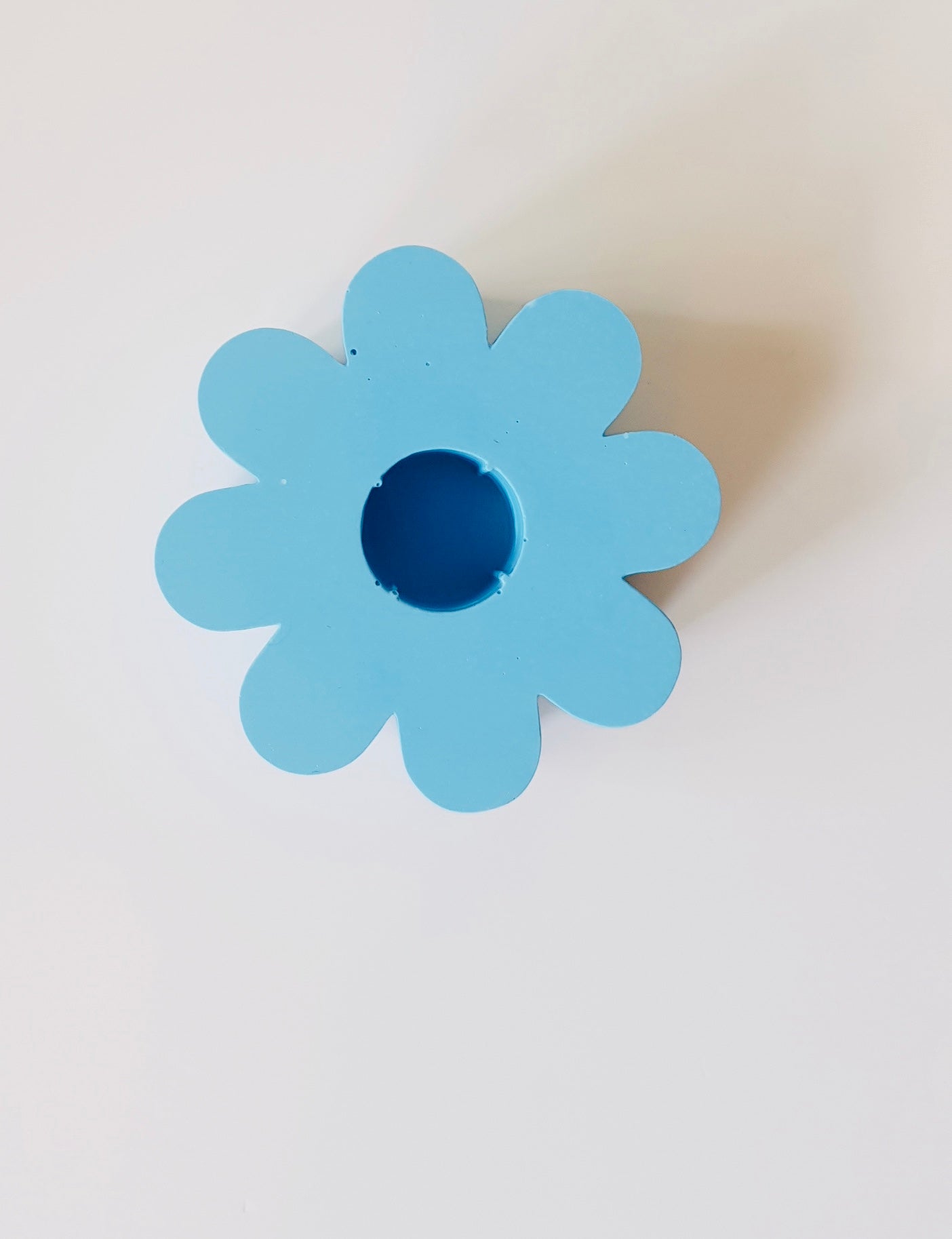 Lottie Hall Blue Jesmonite Flower Daisy Candle Holder