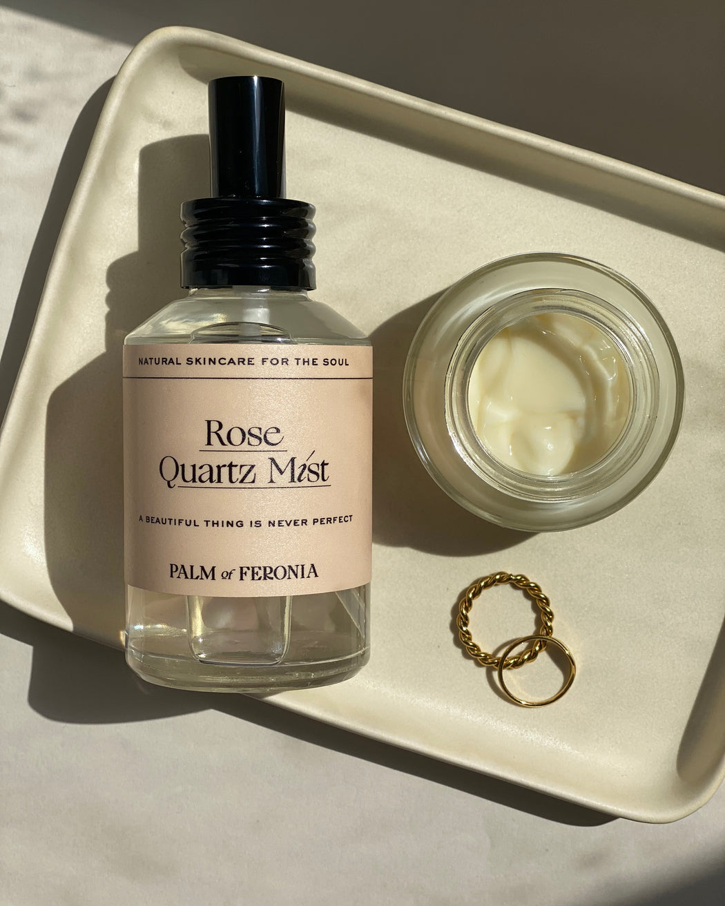 Palm Of Feronia Rose Quartz Water