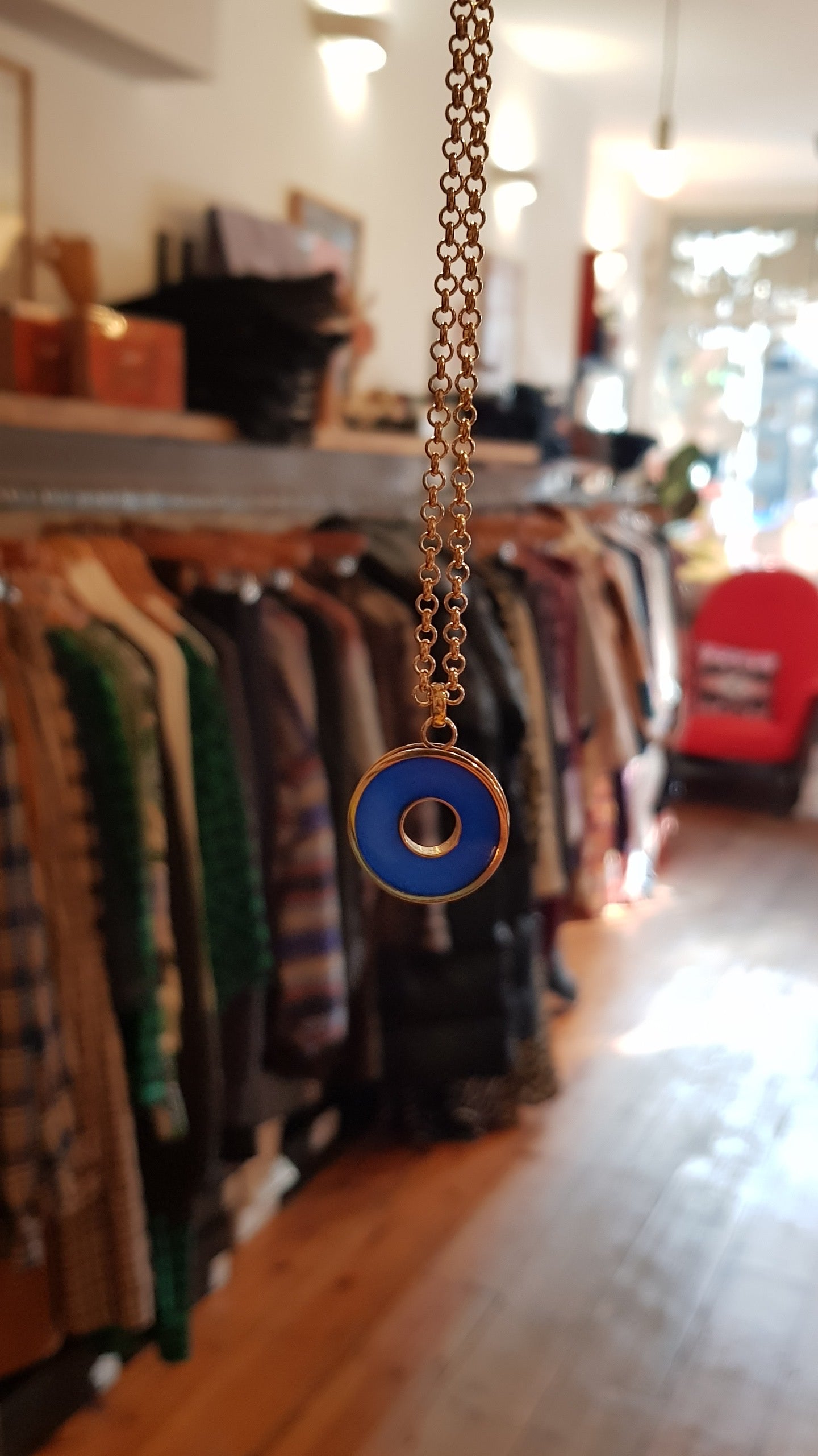 Susan O Round Blue Gold Pendant Necklace