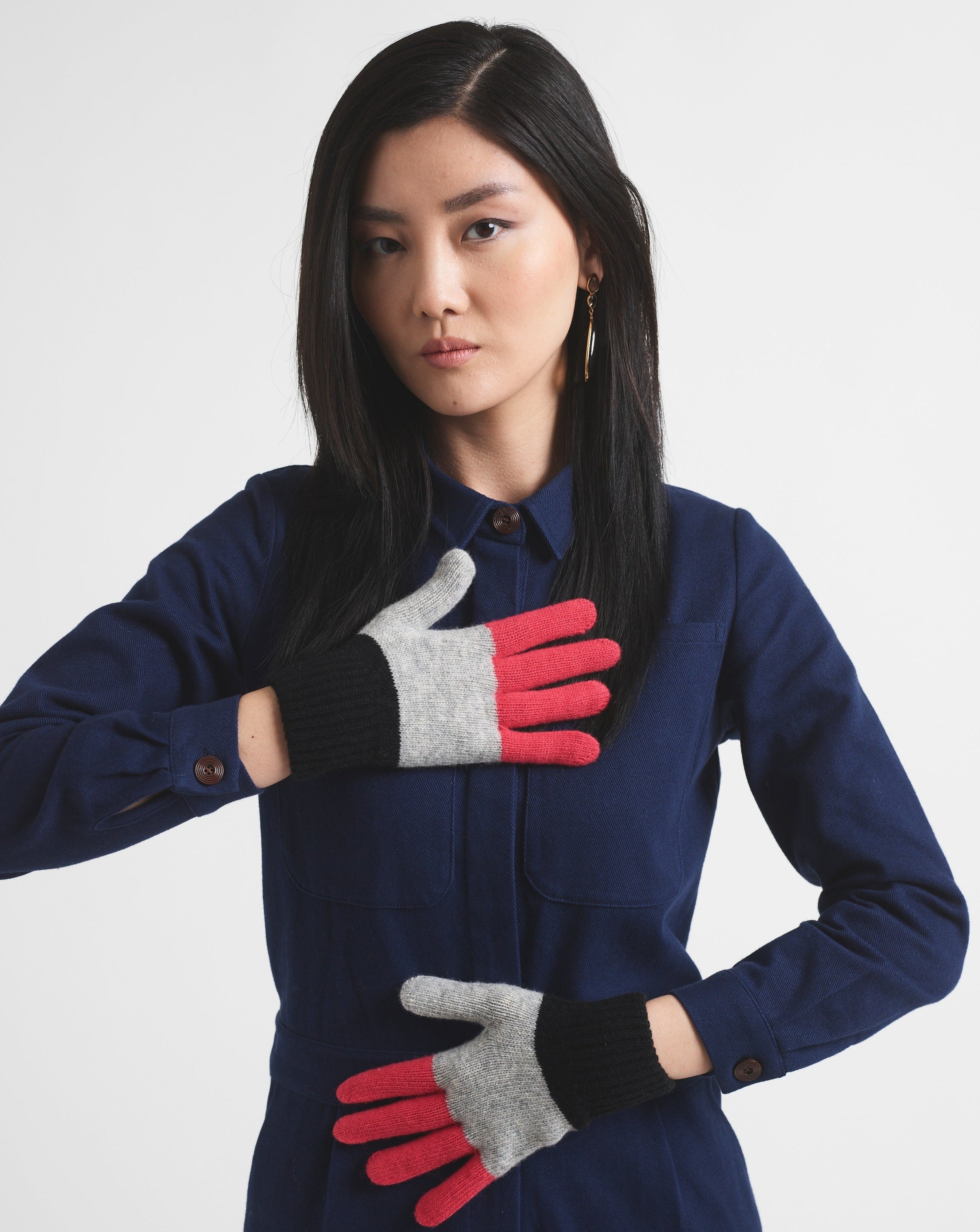 Miss Pompom Black Pink Colourblock Gloves