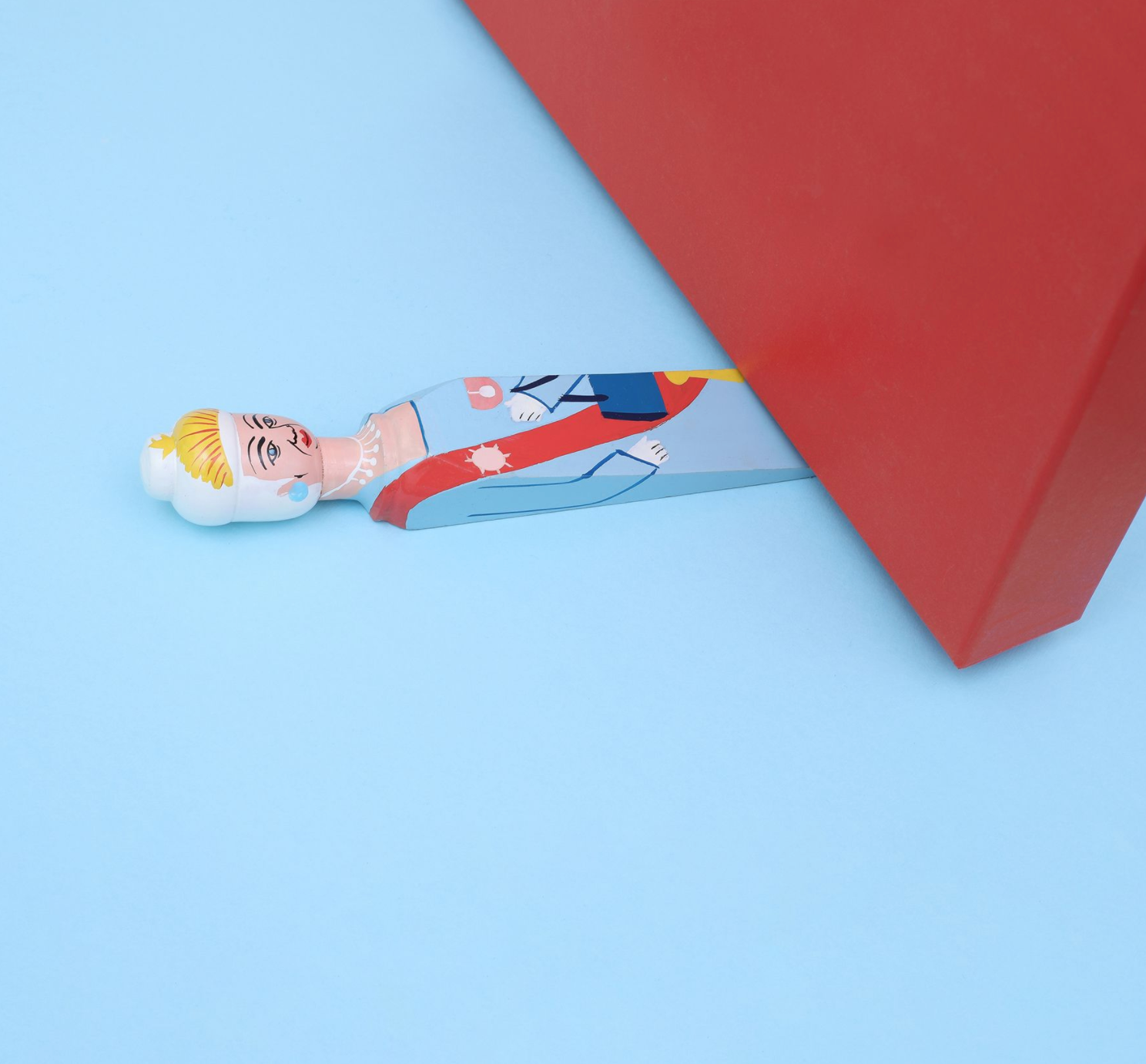 Wedgie - Queen Liz Wooden Doorstop