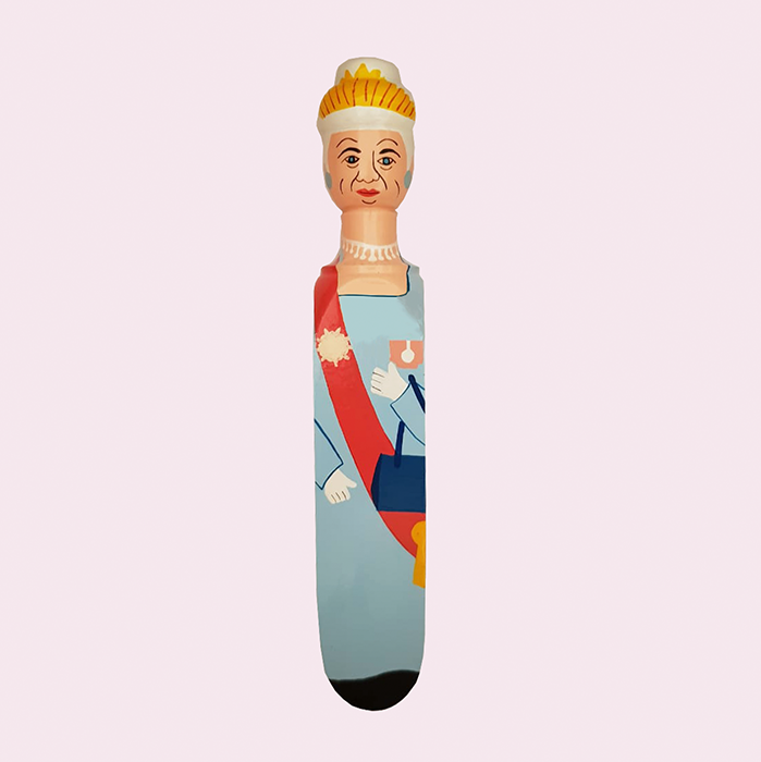 Wedgie - Queen Liz Wooden Doorstop